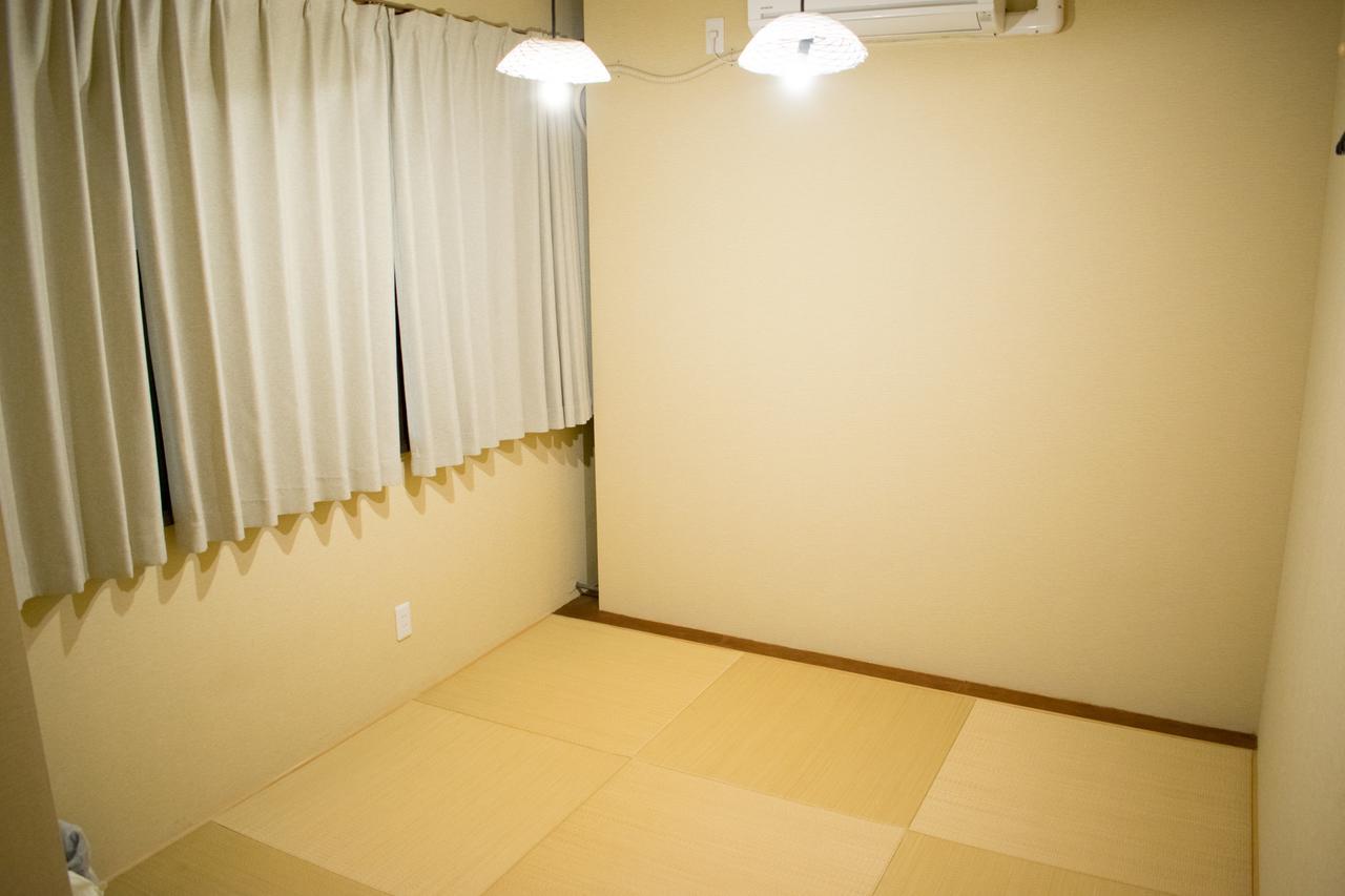 Bonfire Hostel Osaka Exterior foto
